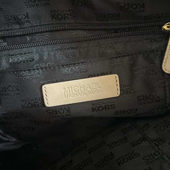 MICHAEL KORS black handbag, shiny, 10x16, lightly used - Picture 6 of 6